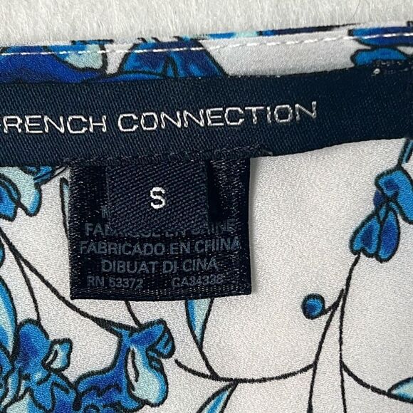 New French Connection Blue Floral Raglan Sleeve Blouse Size Small (315) - Picture 8 of 10